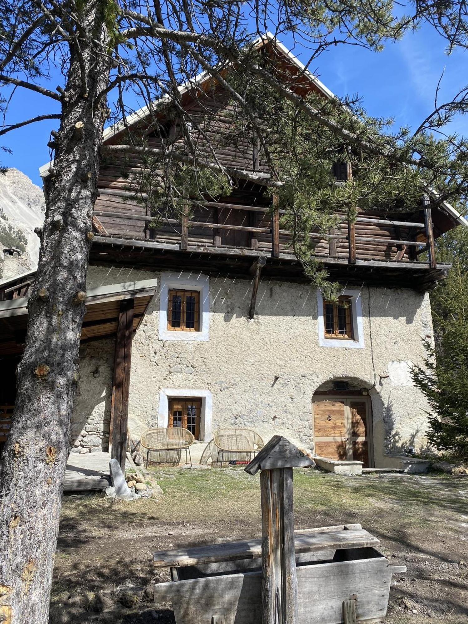Maison Carail Nevache 14 Personnes Exteriör bild